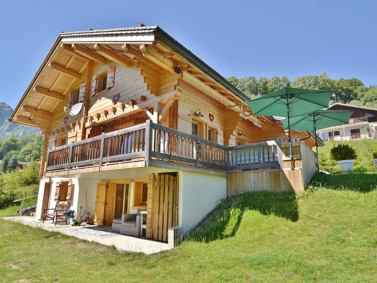 Luxurious Chalet In Le Chinaillon With Sauna Villa Le Grand-Bornand Eksteriør billede