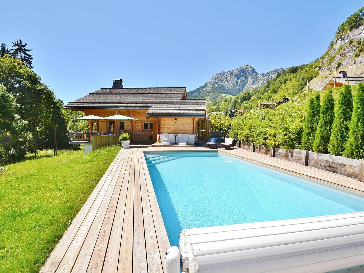 Luxurious Chalet In Le Chinaillon With Sauna Villa Le Grand-Bornand Eksteriør billede